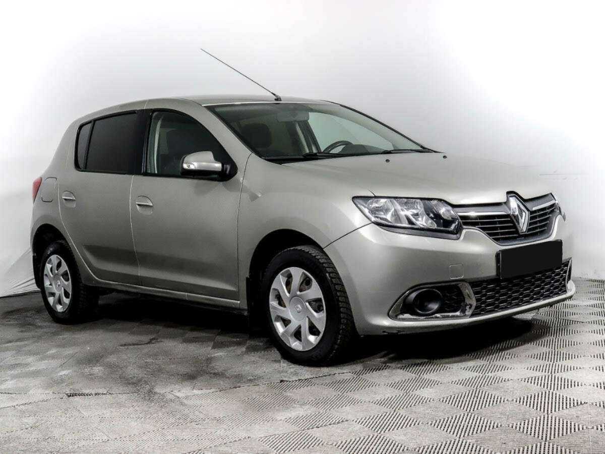 Renault Sandero 2015 года с пробегом. Фото: #2