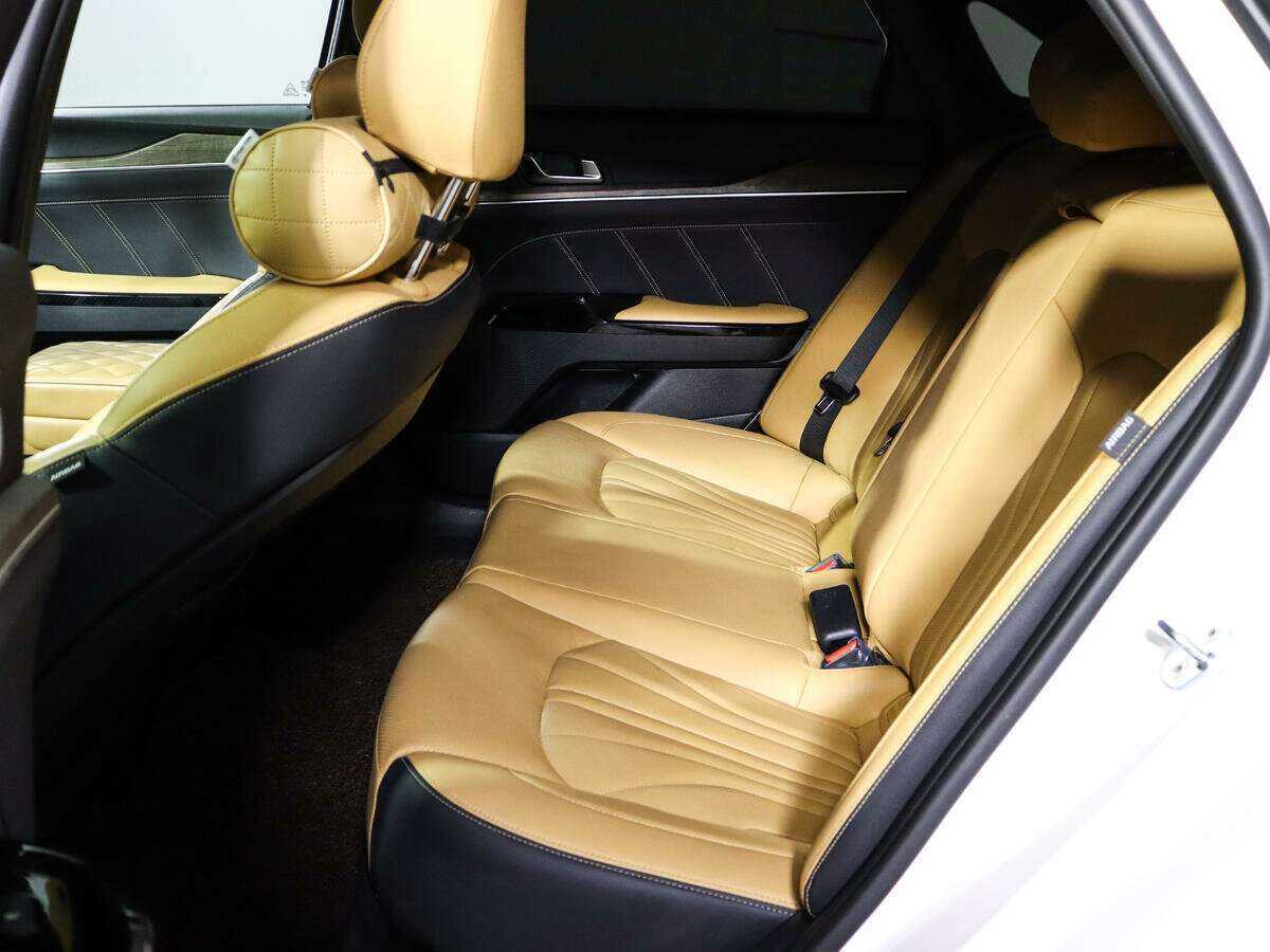 Kia K5 2020 года с пробегом. Фото: #7