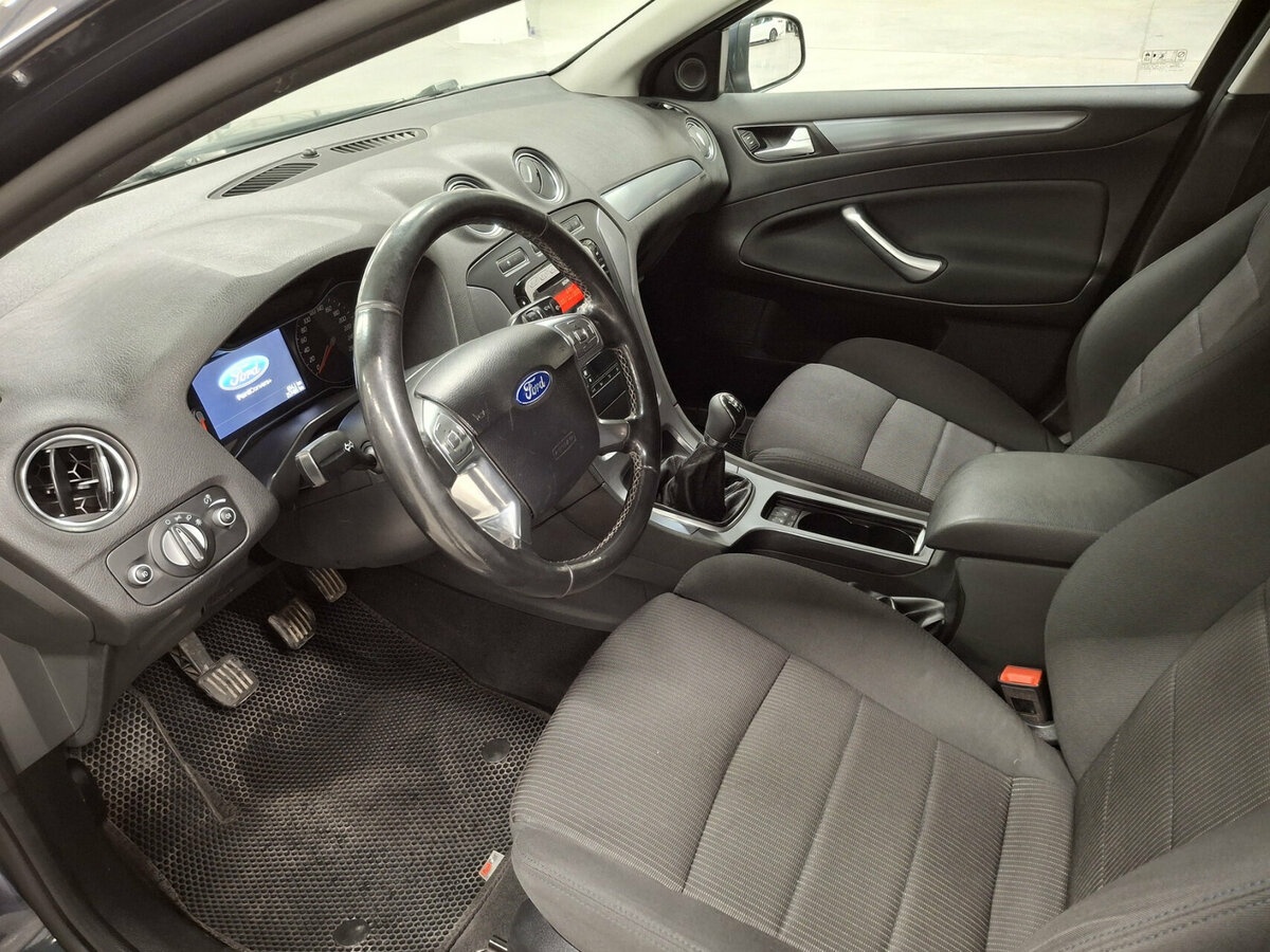Ford Mondeo 2013 года с пробегом. Фото: #13