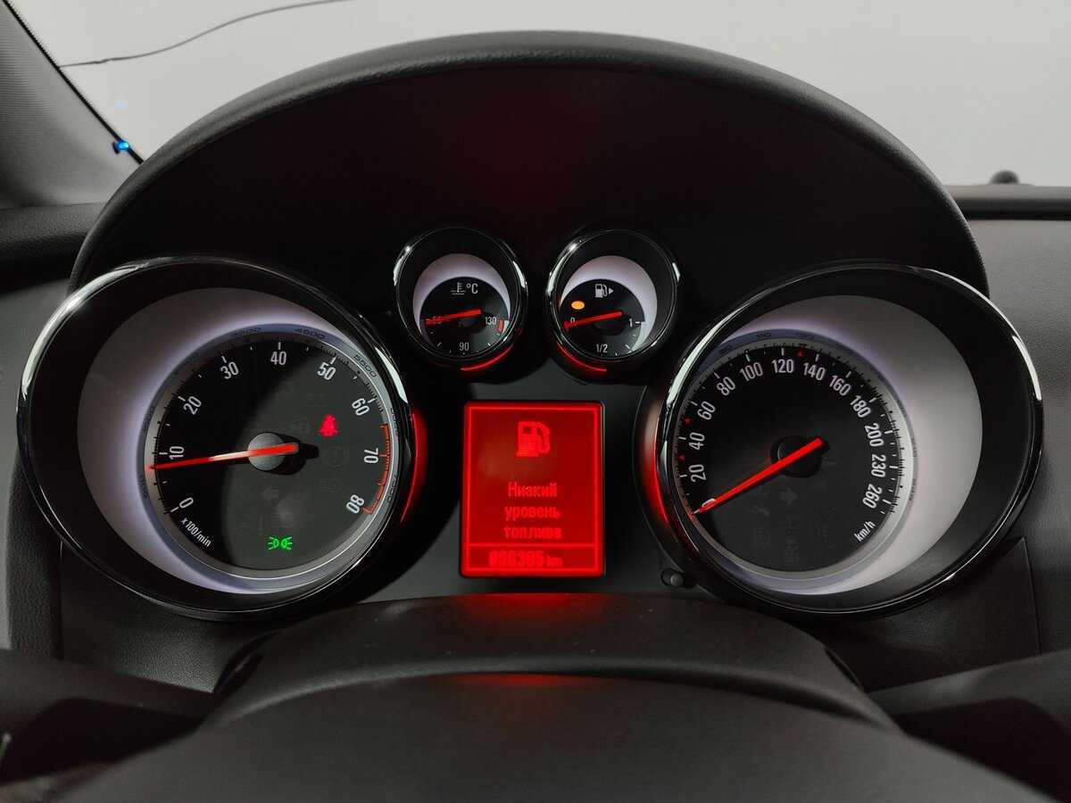 Opel Astra 2014 года с пробегом. Фото: #15