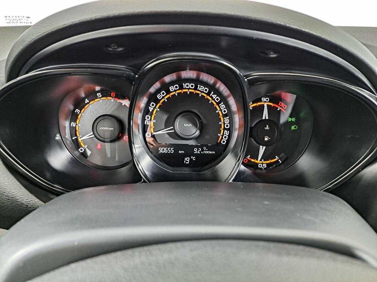 Lada (ВАЗ) Vesta 2019 года с пробегом. Фото: #10