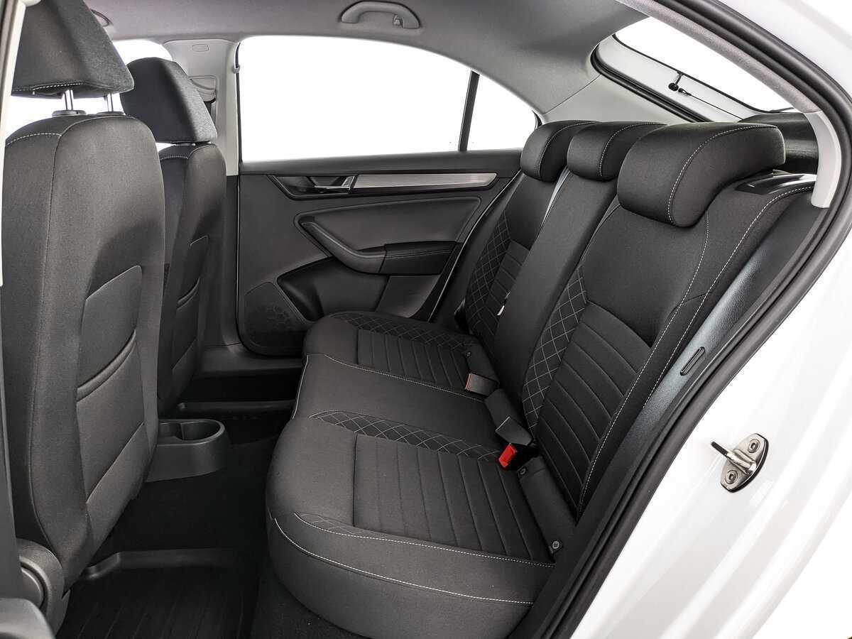 Skoda Rapid 2018 года с пробегом. Фото: #13