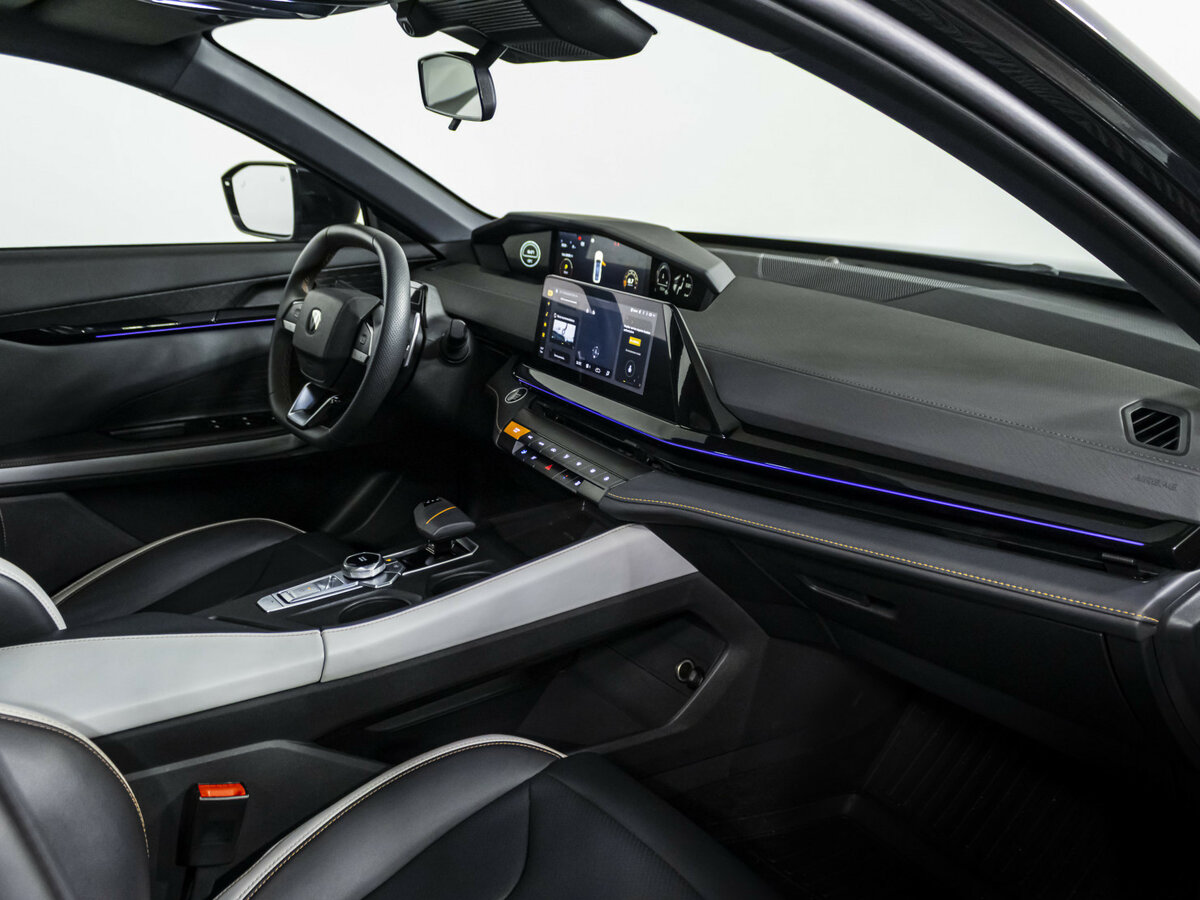 Changan UNI-V 2024 года с пробегом. Фото: #6