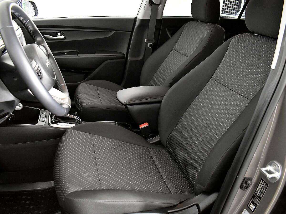 Kia Rio 2021 года с пробегом. Фото: #7