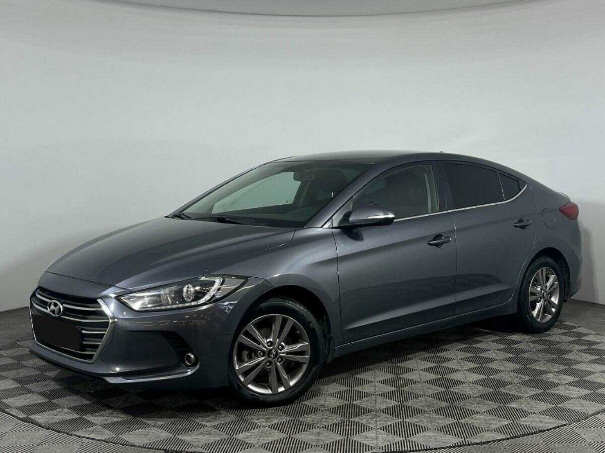 Hyundai Elantra 2018 года с пробегом. Посмотреть фото