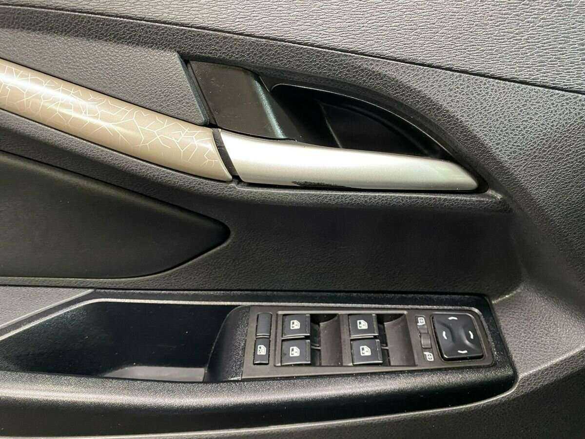 Lada (ВАЗ) Vesta 2019 года с пробегом. Фото: #15