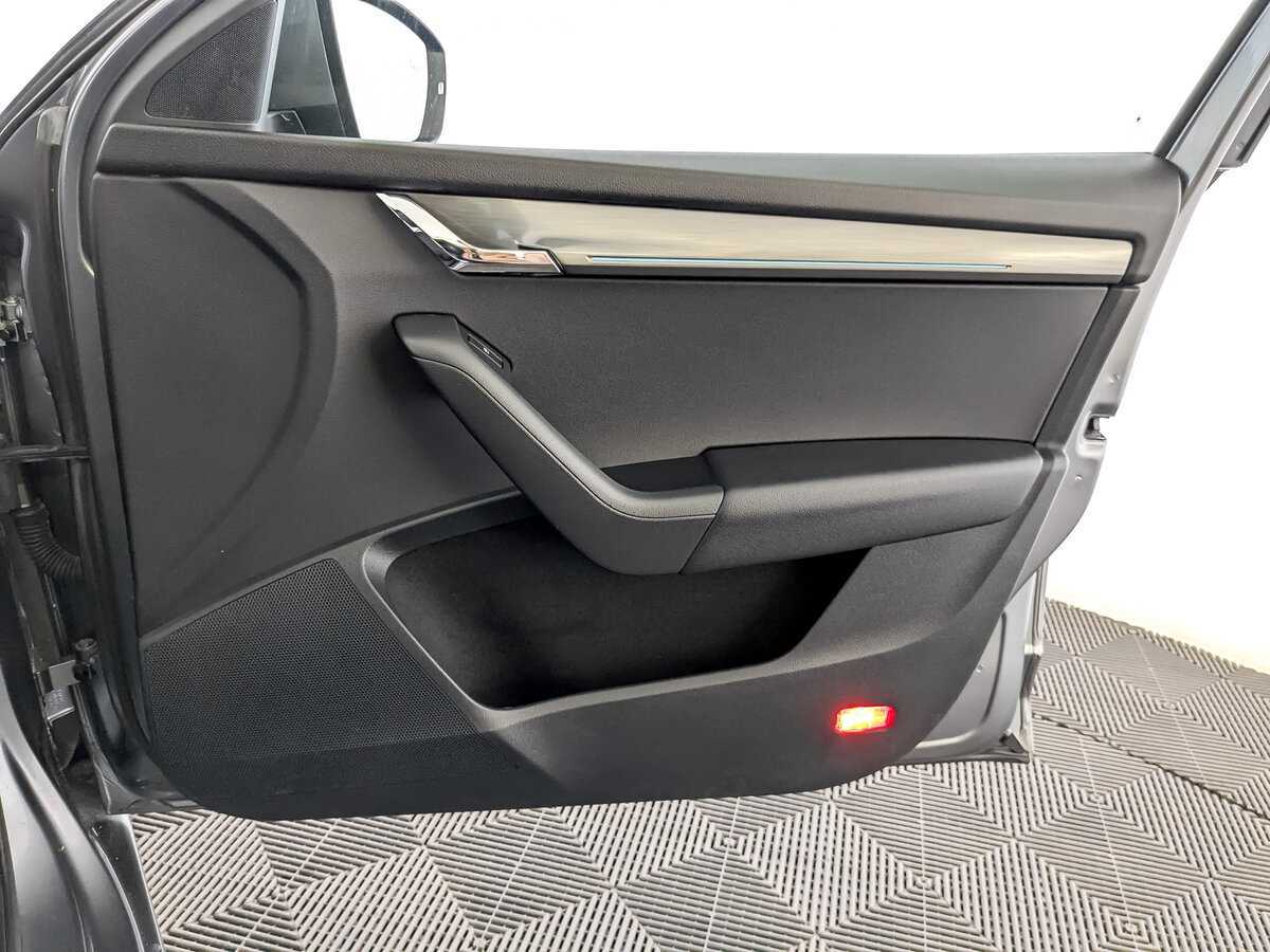 Skoda Octavia 2017 года с пробегом. Фото: #23