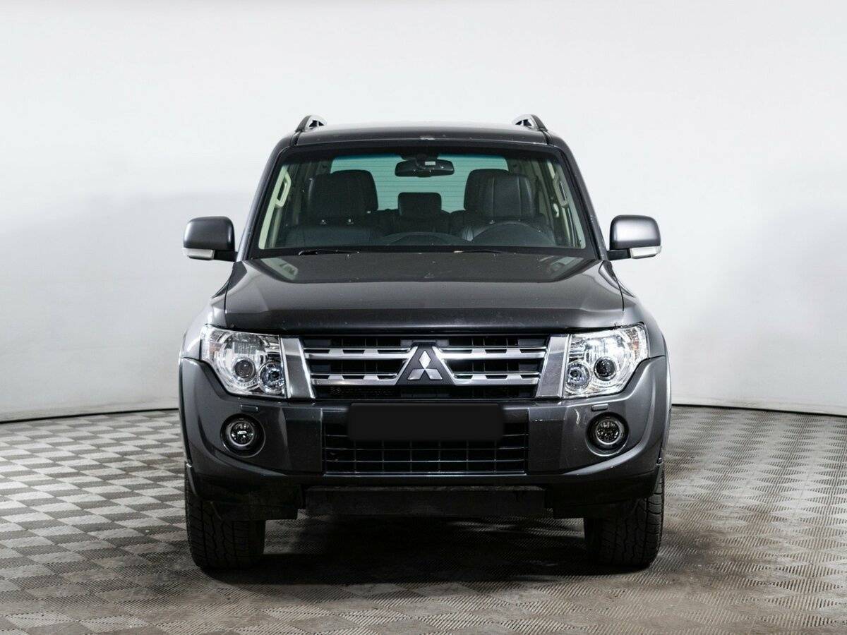 Mitsubishi Pajero 2013 года с пробегом. Фото: #1