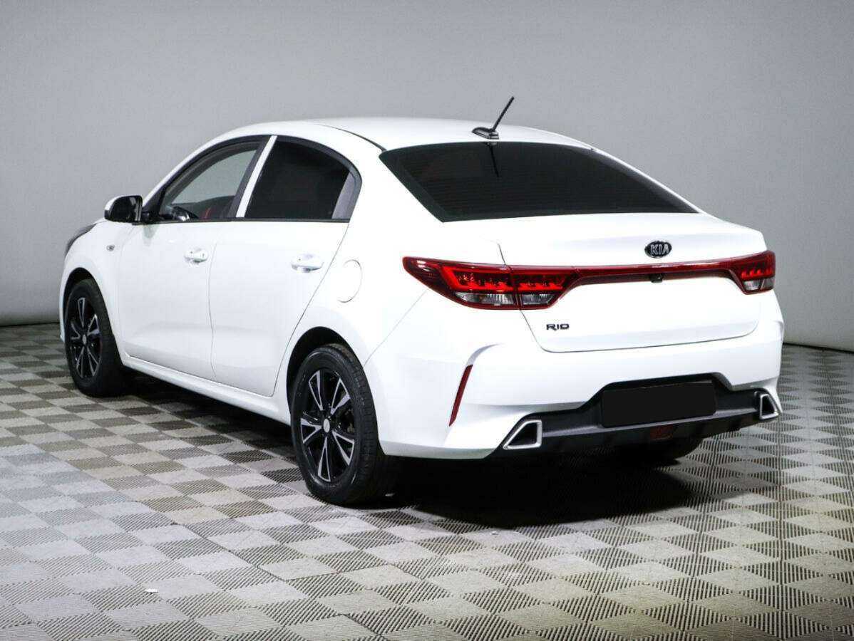 Kia Rio 2021 года с пробегом. Фото: #5