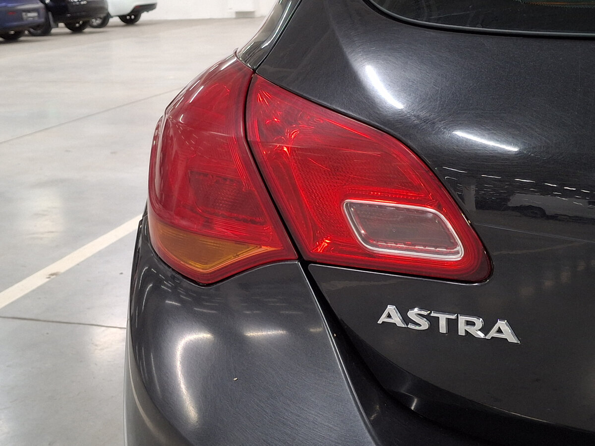 Opel Astra 2013 года с пробегом. Фото: #8