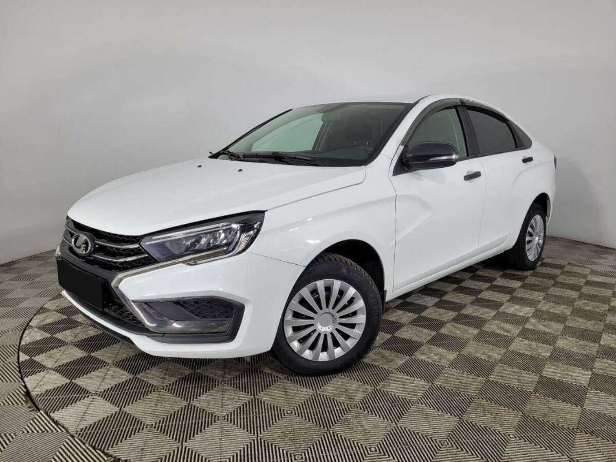 Lada (ВАЗ) Vesta 2023 года с пробегом. Посмотреть фото