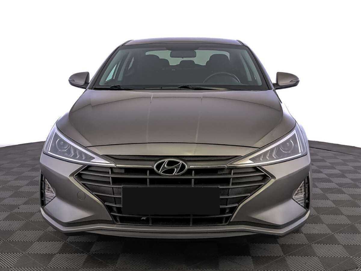 Hyundai Elantra 2019 года с пробегом. Фото: #1