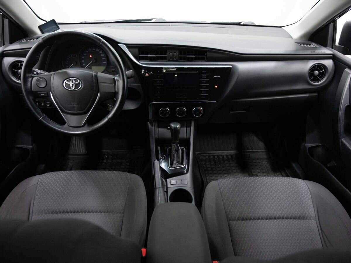 Toyota Corolla 2017 года с пробегом. Фото: #12