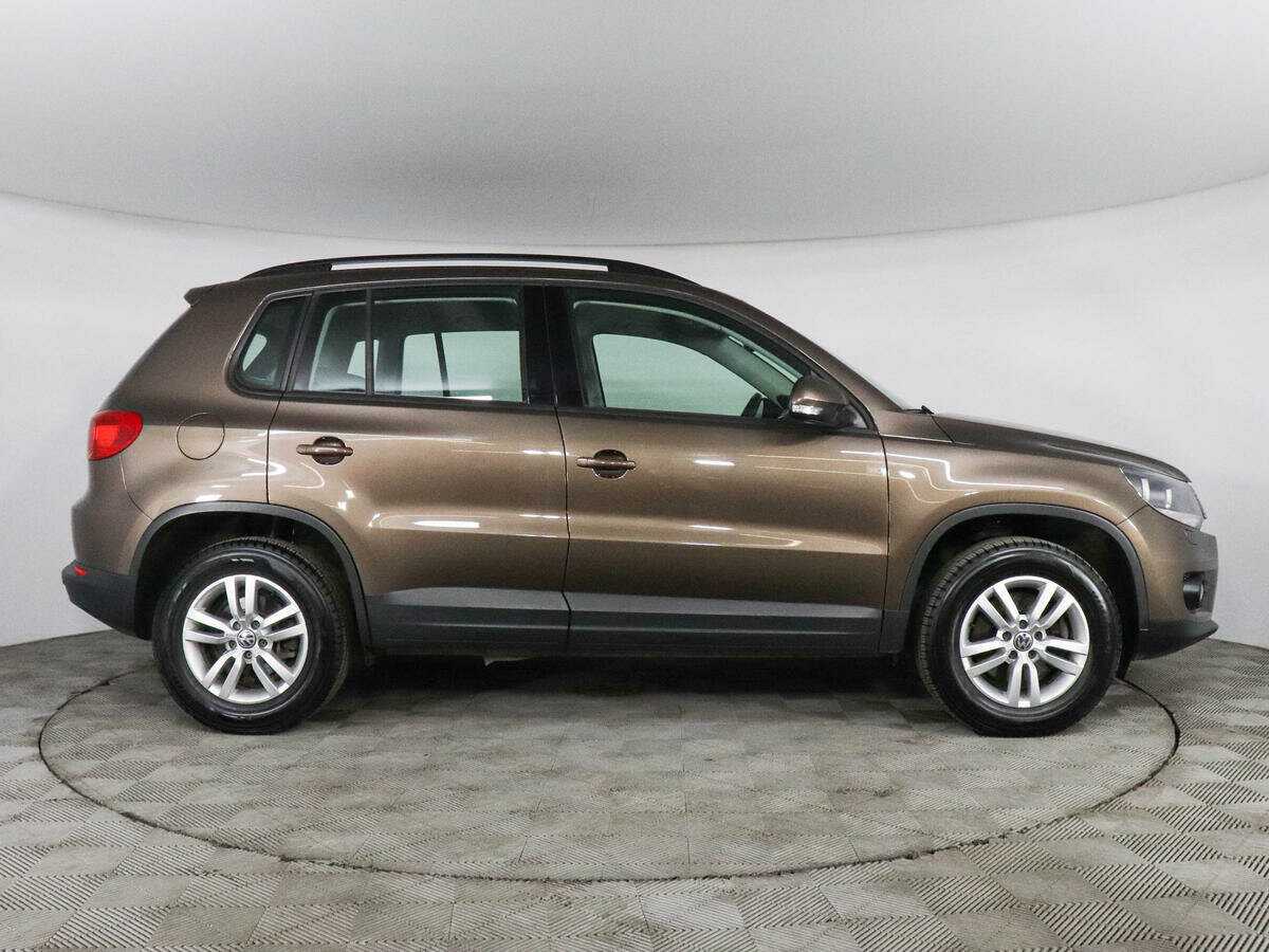 Volkswagen Tiguan 2015 года с пробегом. Фото: #3