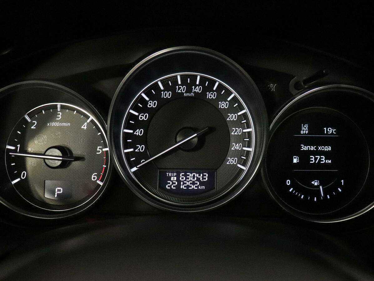 Mazda CX-5 2015 года с пробегом. Фото: #9