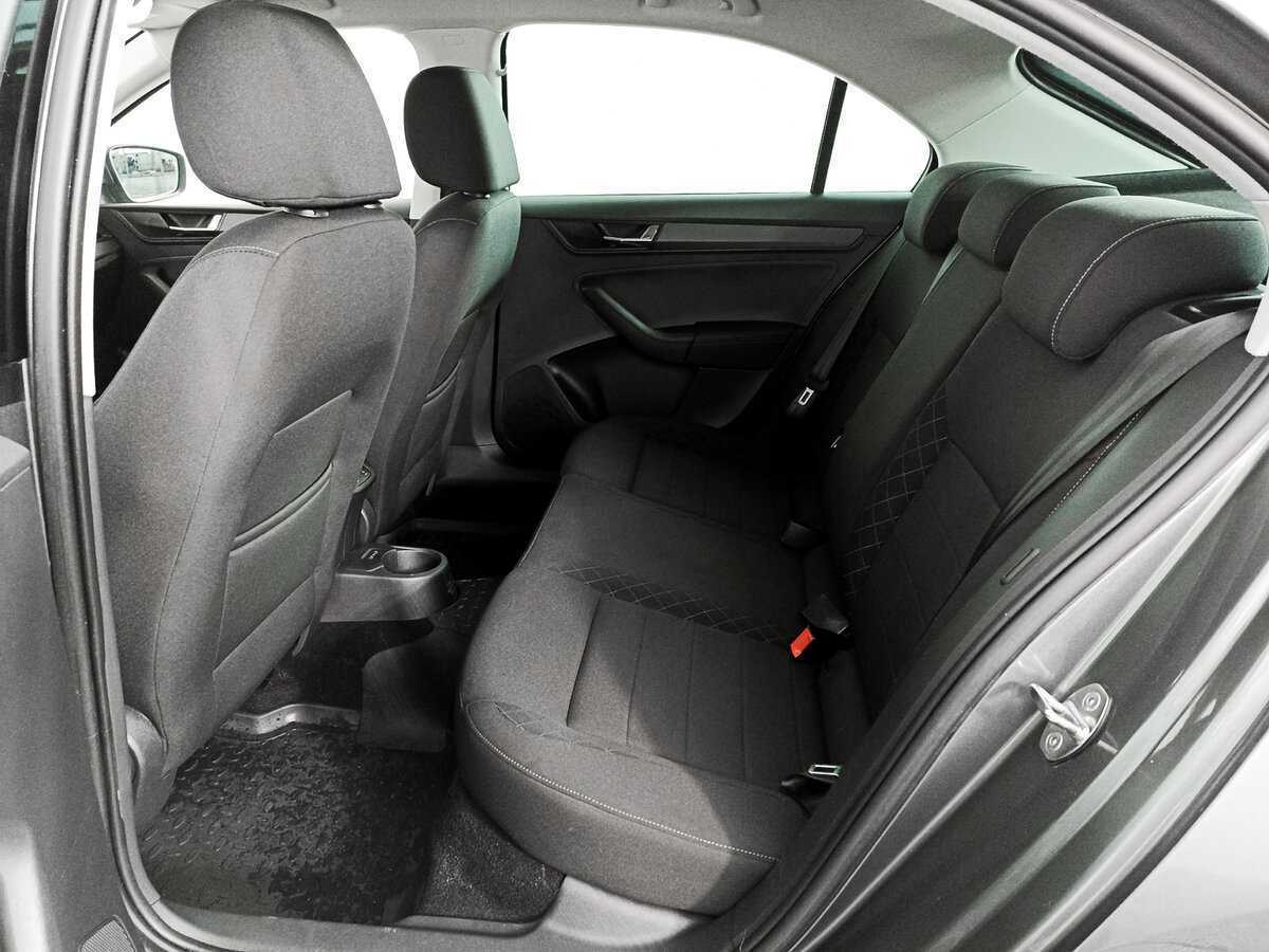 Skoda Rapid 2021 года с пробегом. Фото: #9