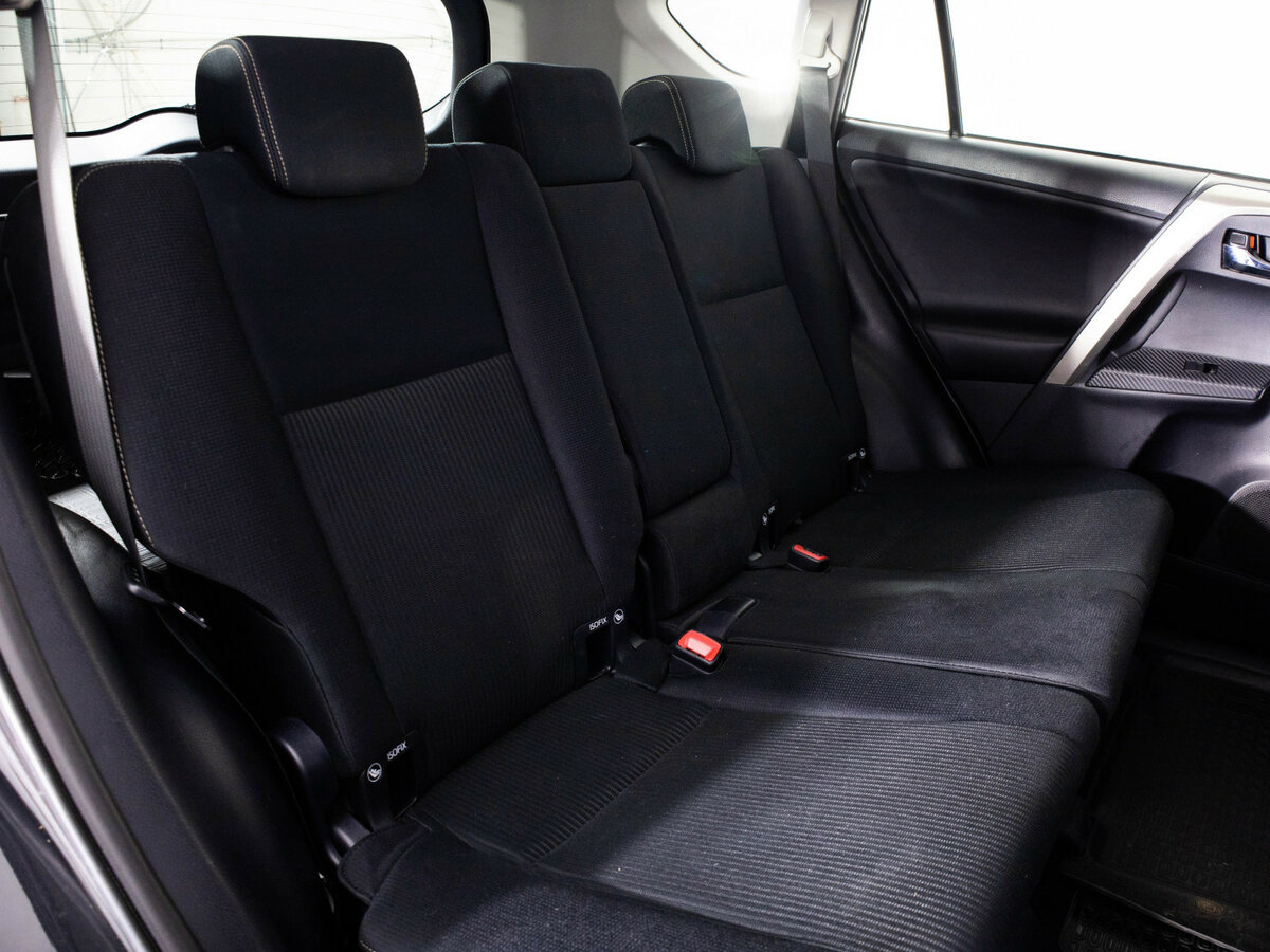 Toyota RAV4 2013 года с пробегом. Фото: #12