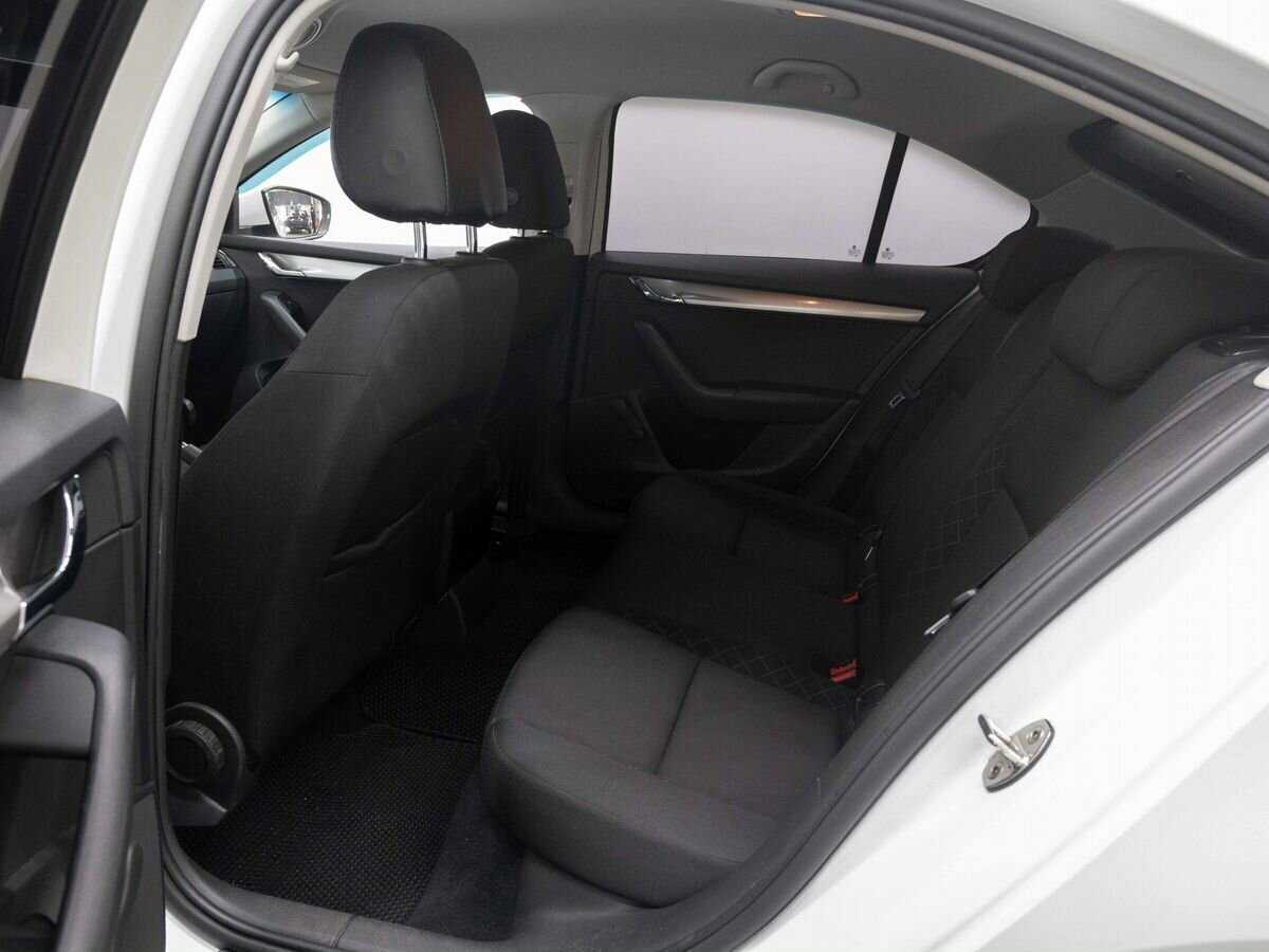 Skoda Octavia 2018 года с пробегом. Фото: #9