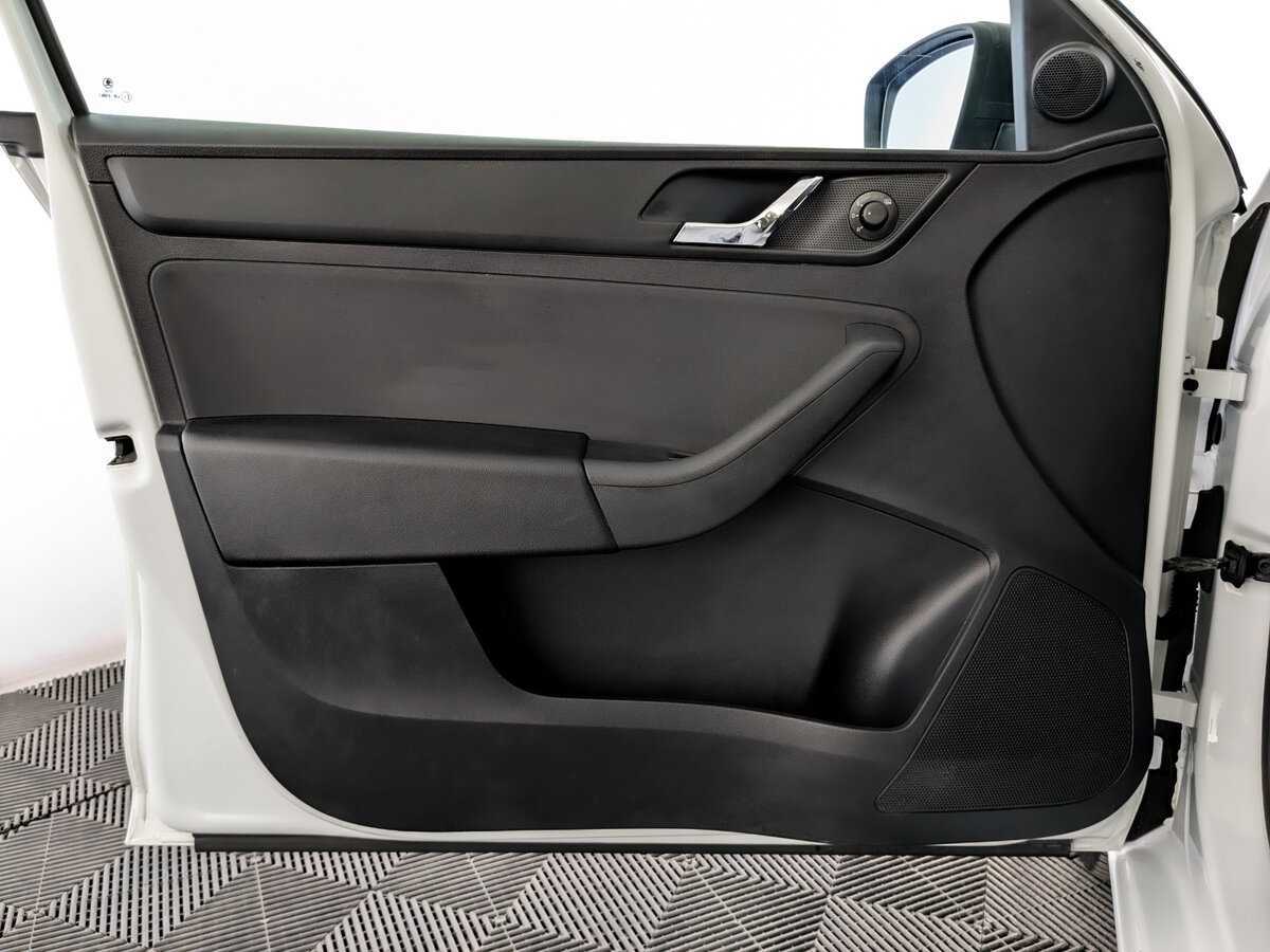 Skoda Rapid 2017 года с пробегом. Фото: #18