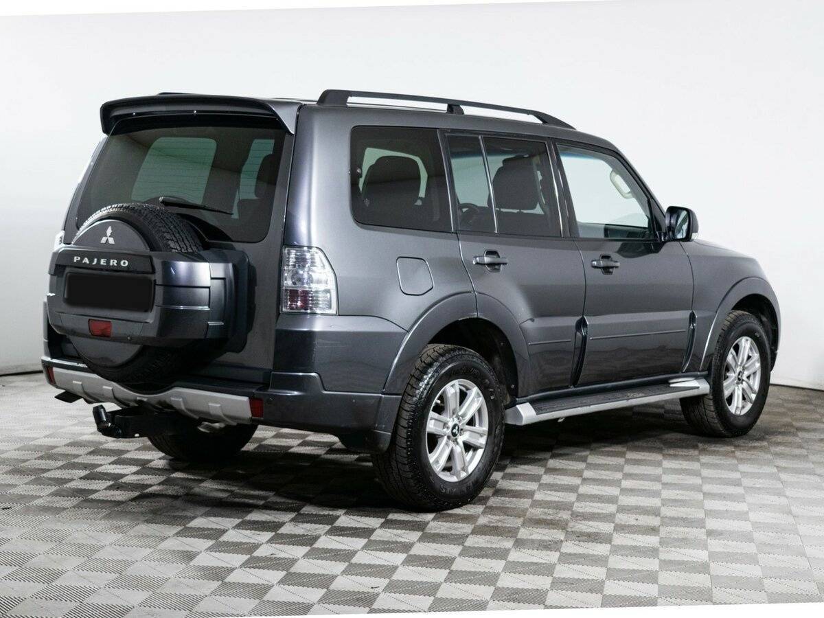 Mitsubishi Pajero 2013 года с пробегом. Фото: #4