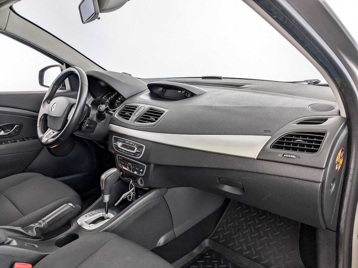 Renault Fluence 2012 года с пробегом. Фото: #8