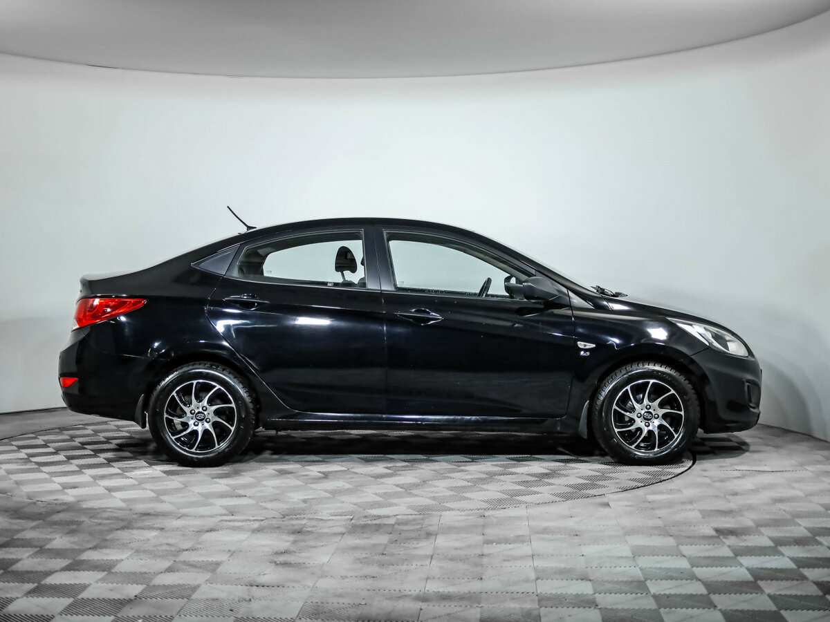 Hyundai Solaris 2013 года с пробегом. Фото: #3