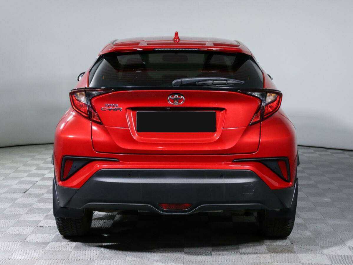 Toyota C-HR 2019 года с пробегом. Фото: #4