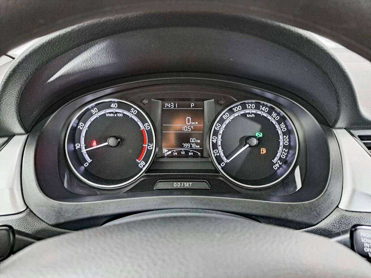 Skoda Rapid 2018 года с пробегом. Фото: #9
