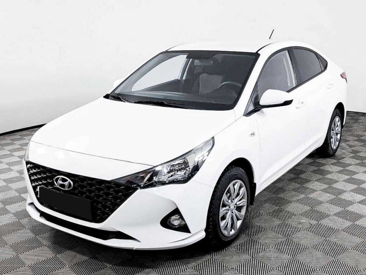 Hyundai Solaris 2021 года с пробегом. Посмотреть фото