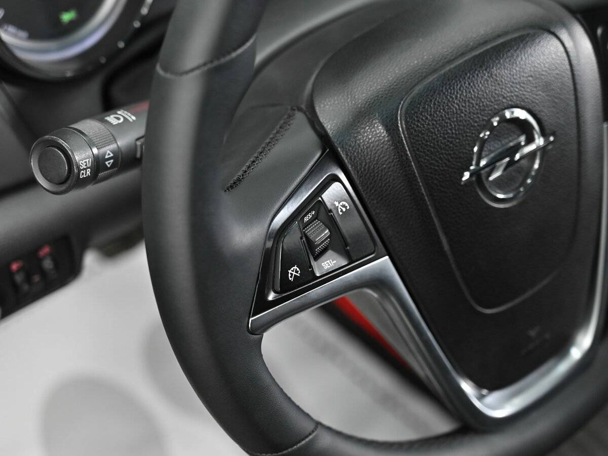 Opel Astra 2012 года с пробегом. Фото: #8