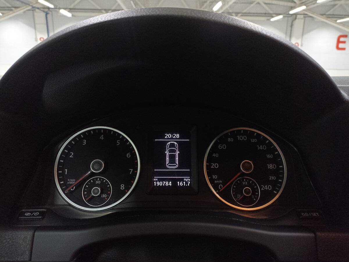 Volkswagen Tiguan 2016 года с пробегом. Фото: #12