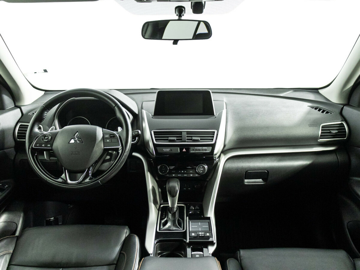 Mitsubishi Eclipse Cross 2018 года с пробегом. Фото: #12