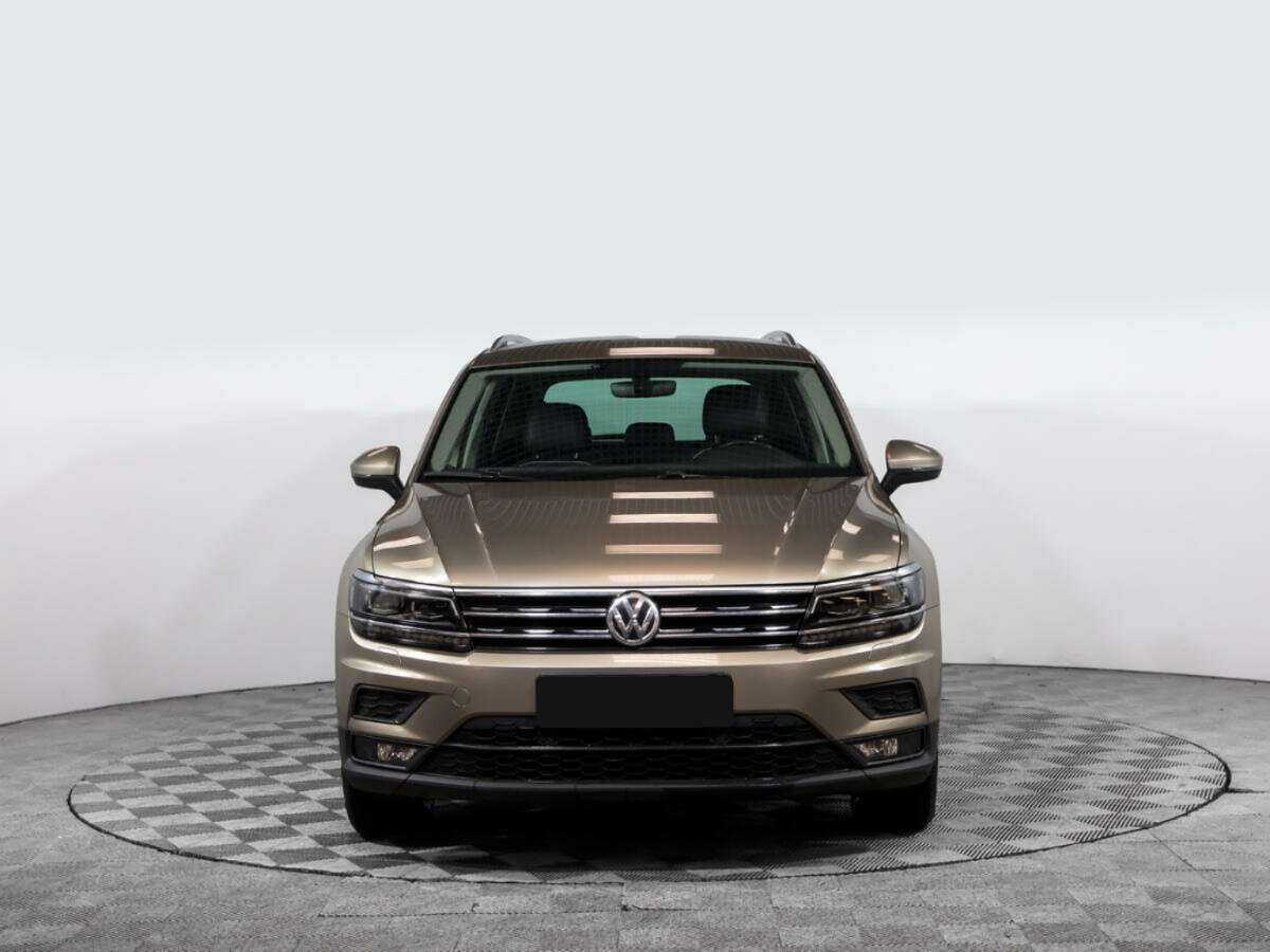 Volkswagen Tiguan 2017 года с пробегом. Посмотреть фото