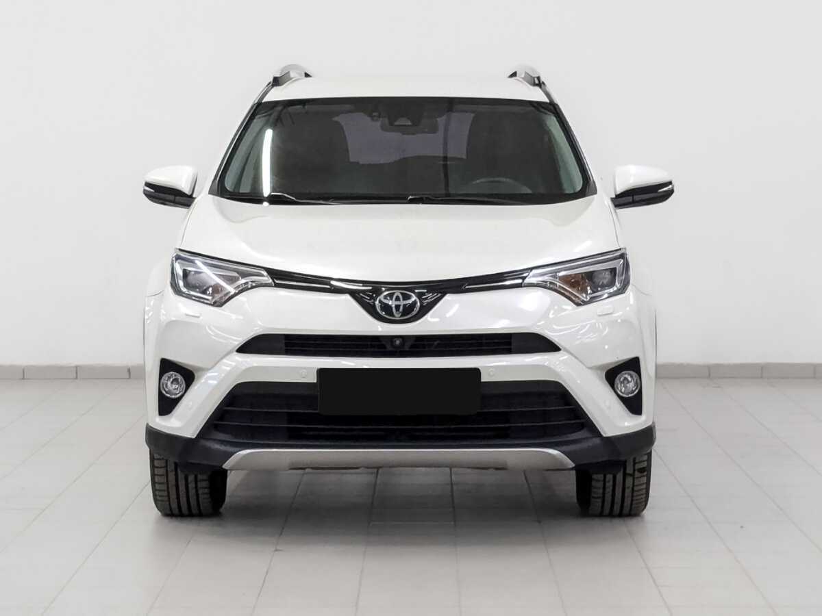 Toyota RAV4 2017 года с пробегом. Фото: #1