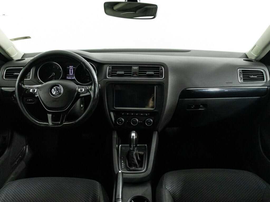 Volkswagen Jetta 2017 года с пробегом. Фото: #12