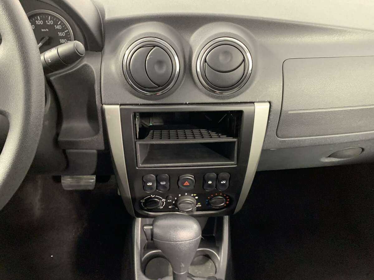 Nissan Almera 2018 года с пробегом. Фото: #11