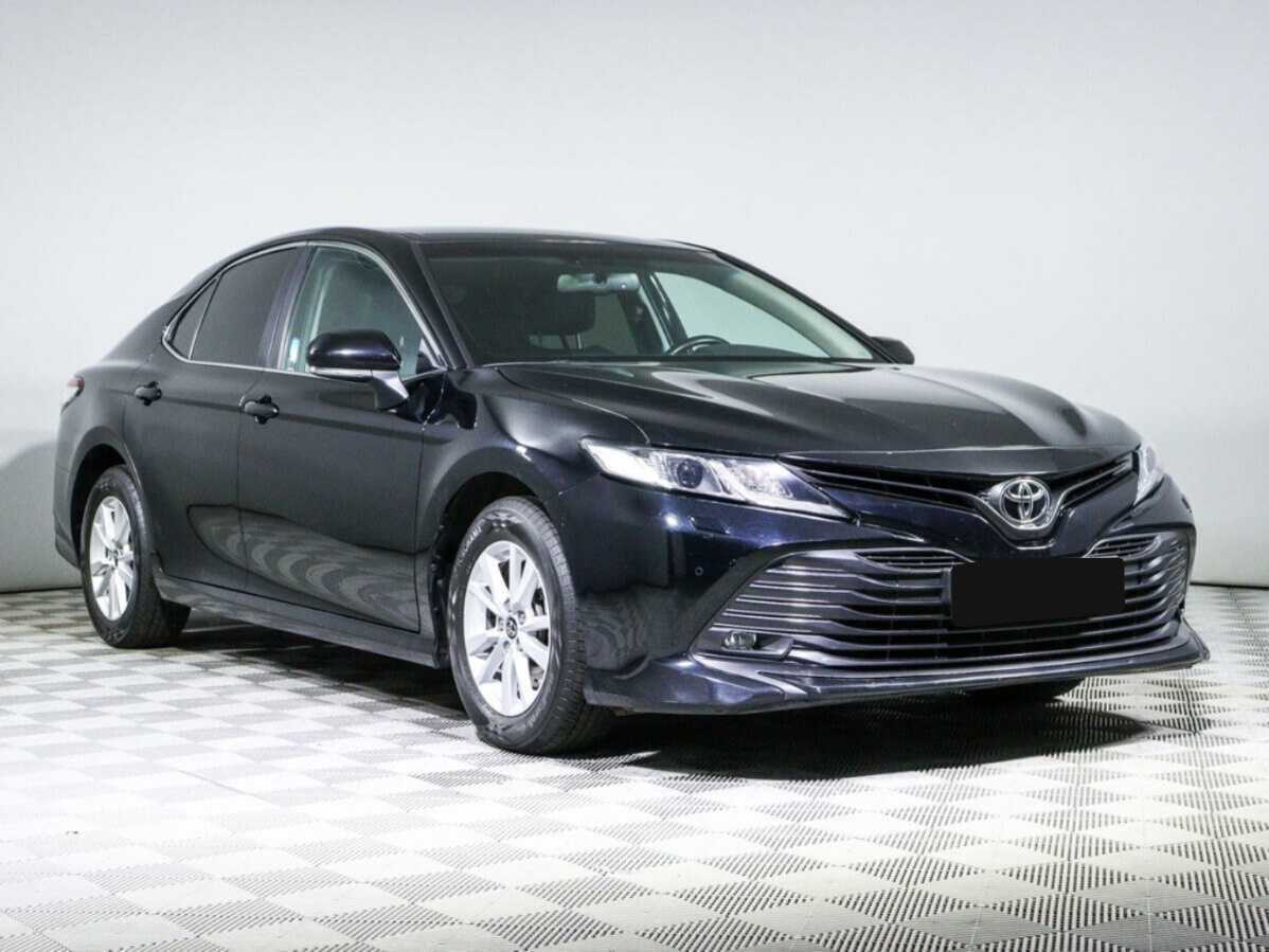 Toyota Camry 2019 года с пробегом. Фото: #2