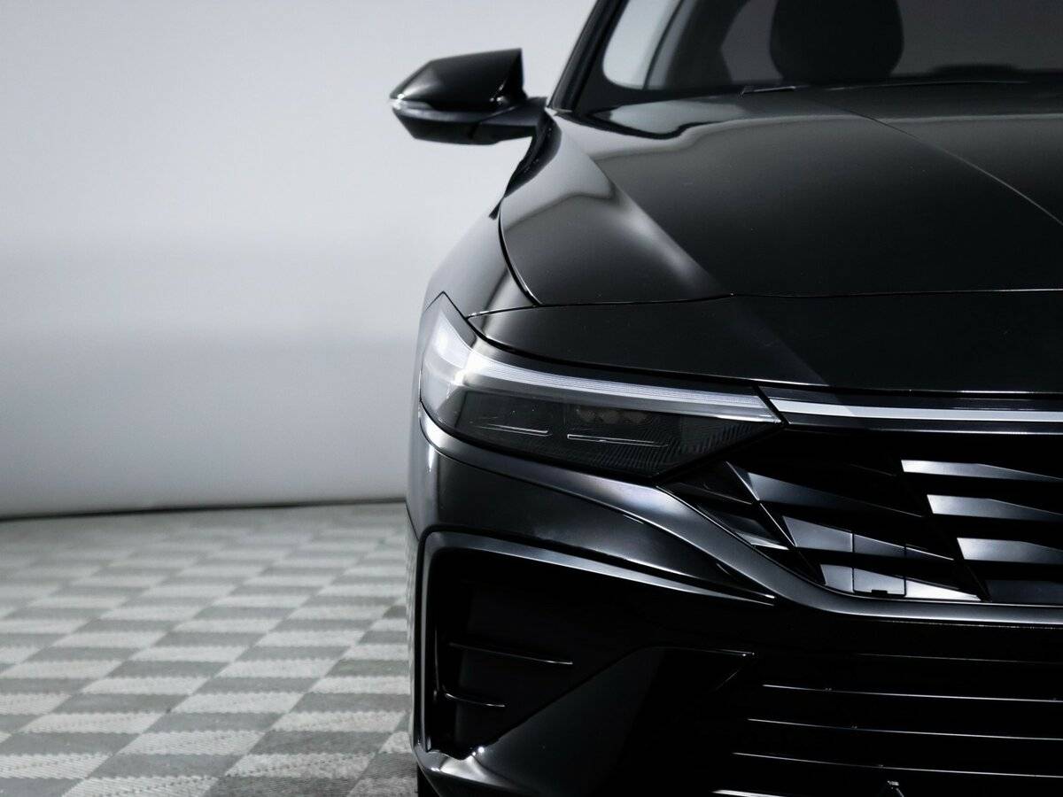 Hyundai Elantra 2023 года с пробегом. Фото: #14