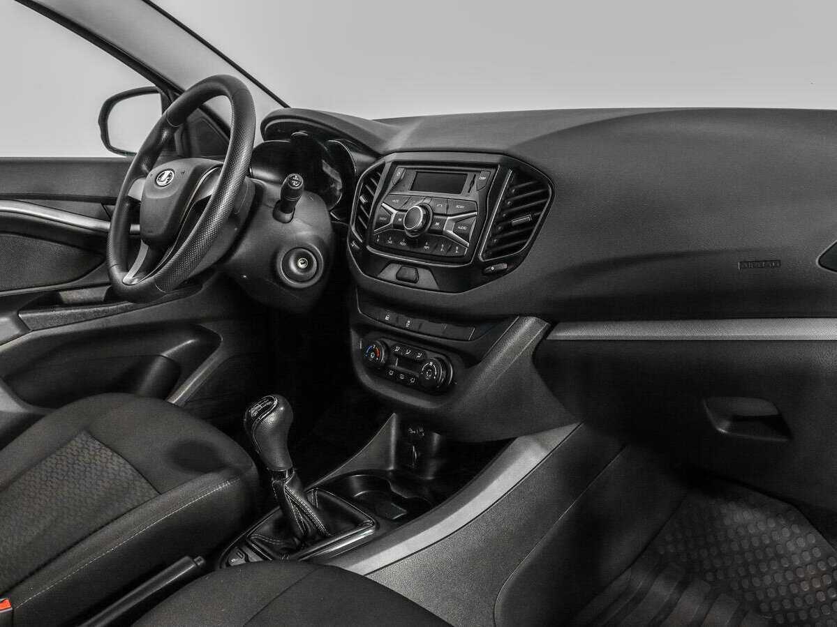 Lada (ВАЗ) Vesta 2017 года с пробегом. Фото: #10