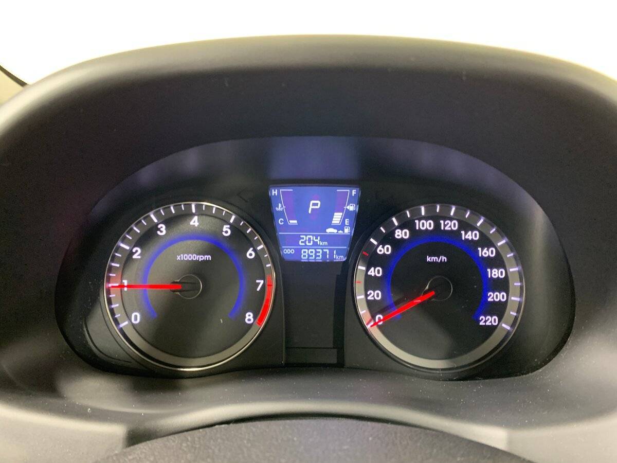 Hyundai Solaris 2012 года с пробегом. Фото: #13