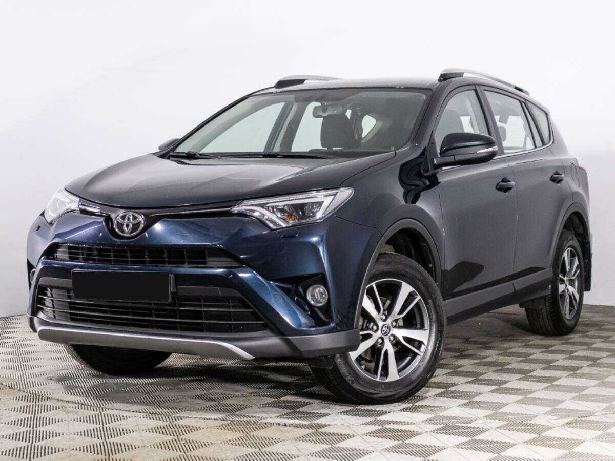 Toyota RAV4 2018 года с пробегом. Посмотреть фото