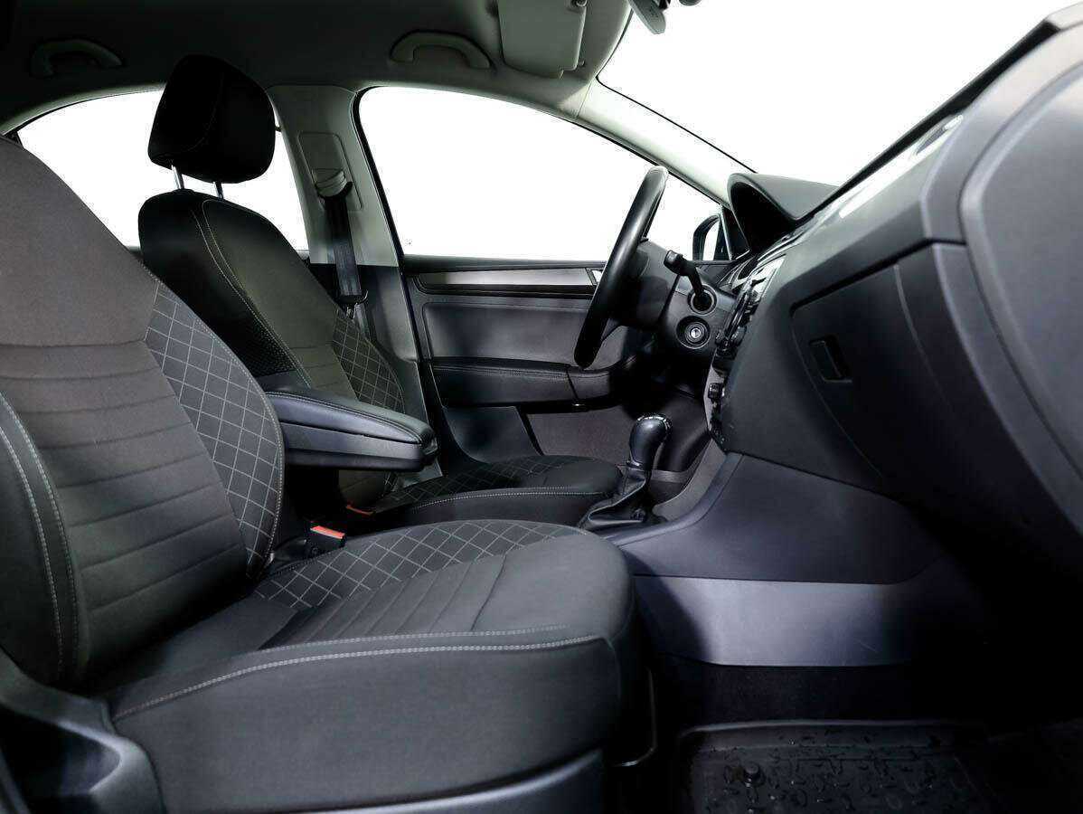 Skoda Rapid 2017 года с пробегом. Фото: #12