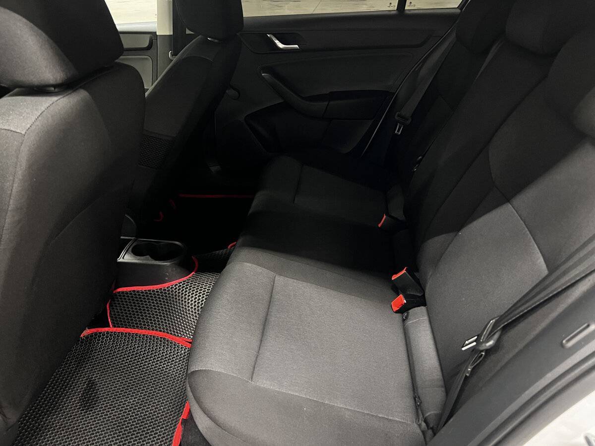 Skoda Rapid 2016 года с пробегом. Фото: #11