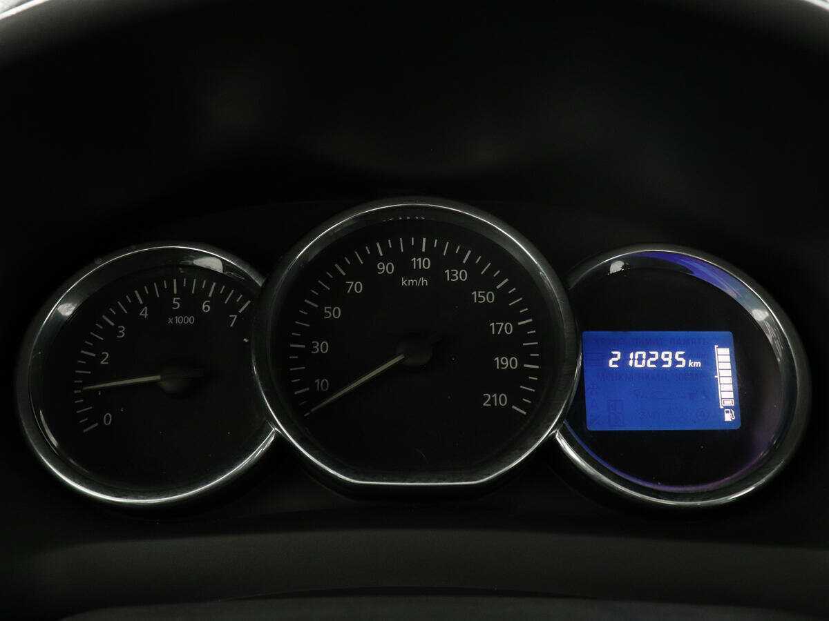 Renault Logan 2014 года с пробегом. Фото: #6