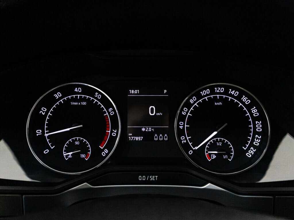 Skoda Superb 2017 года с пробегом. Фото: #11