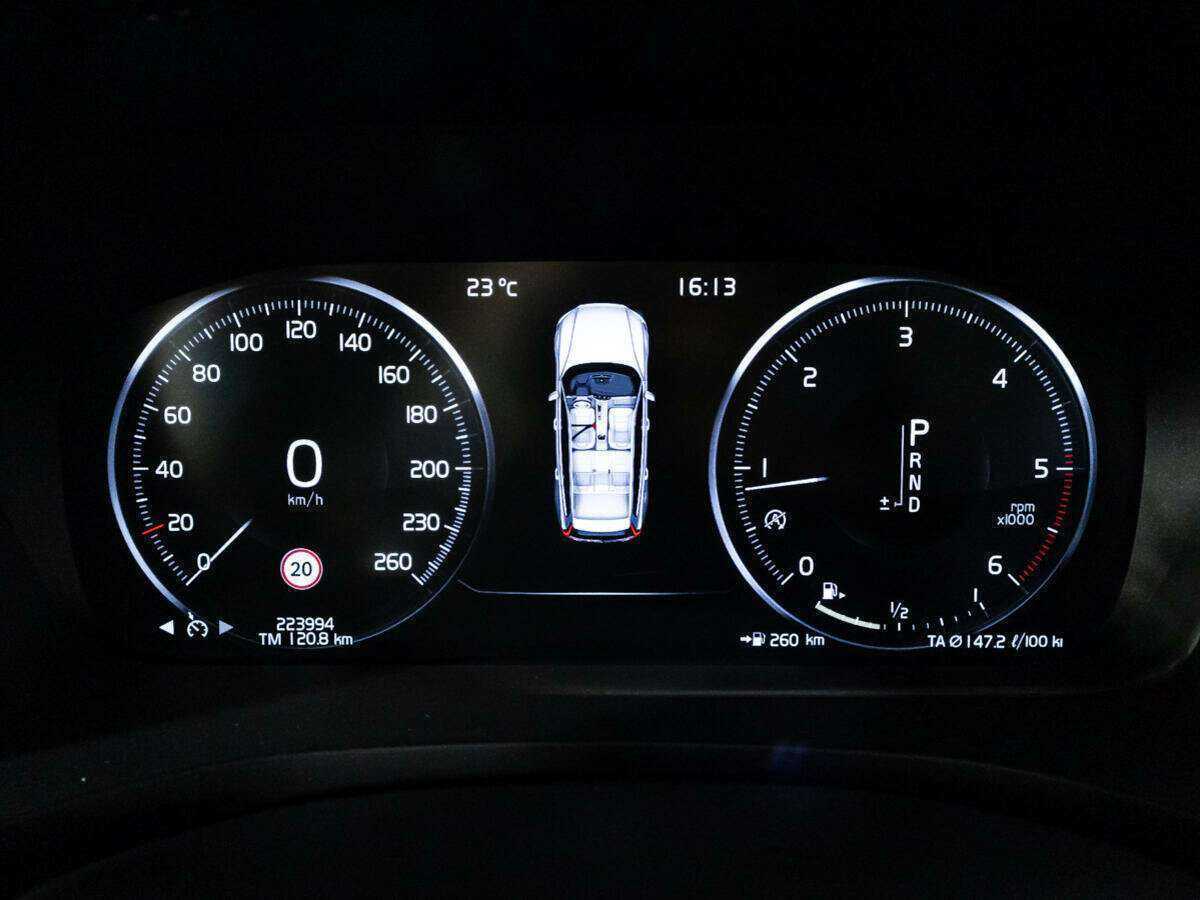 Volvo V60 2018 года с пробегом. Фото: #11