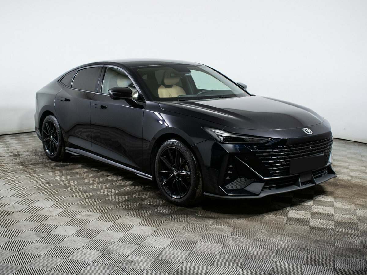 Changan UNI-V 2022 года с пробегом. Фото: #2