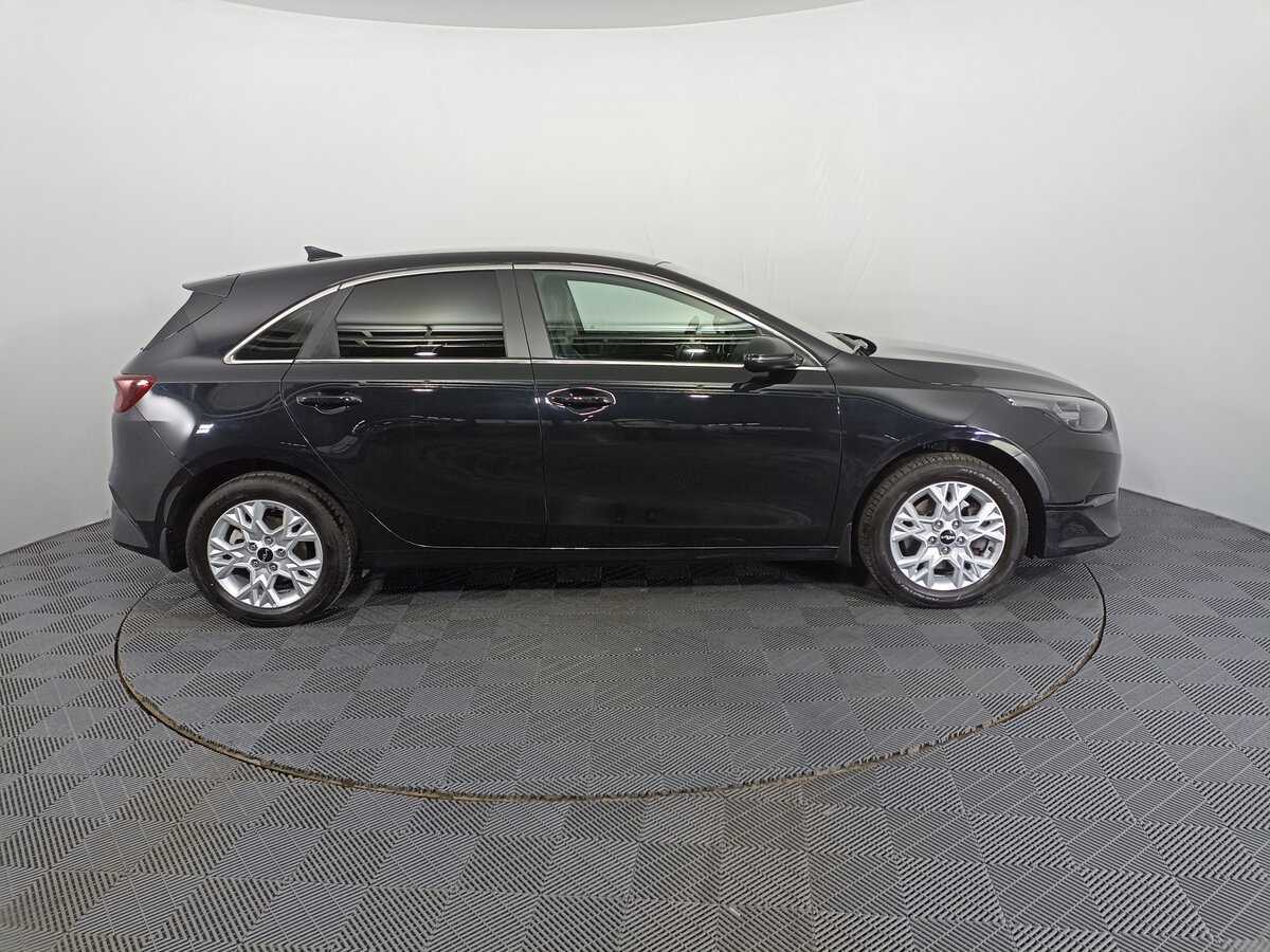 Kia Ceed 2022 года с пробегом. Фото: #3