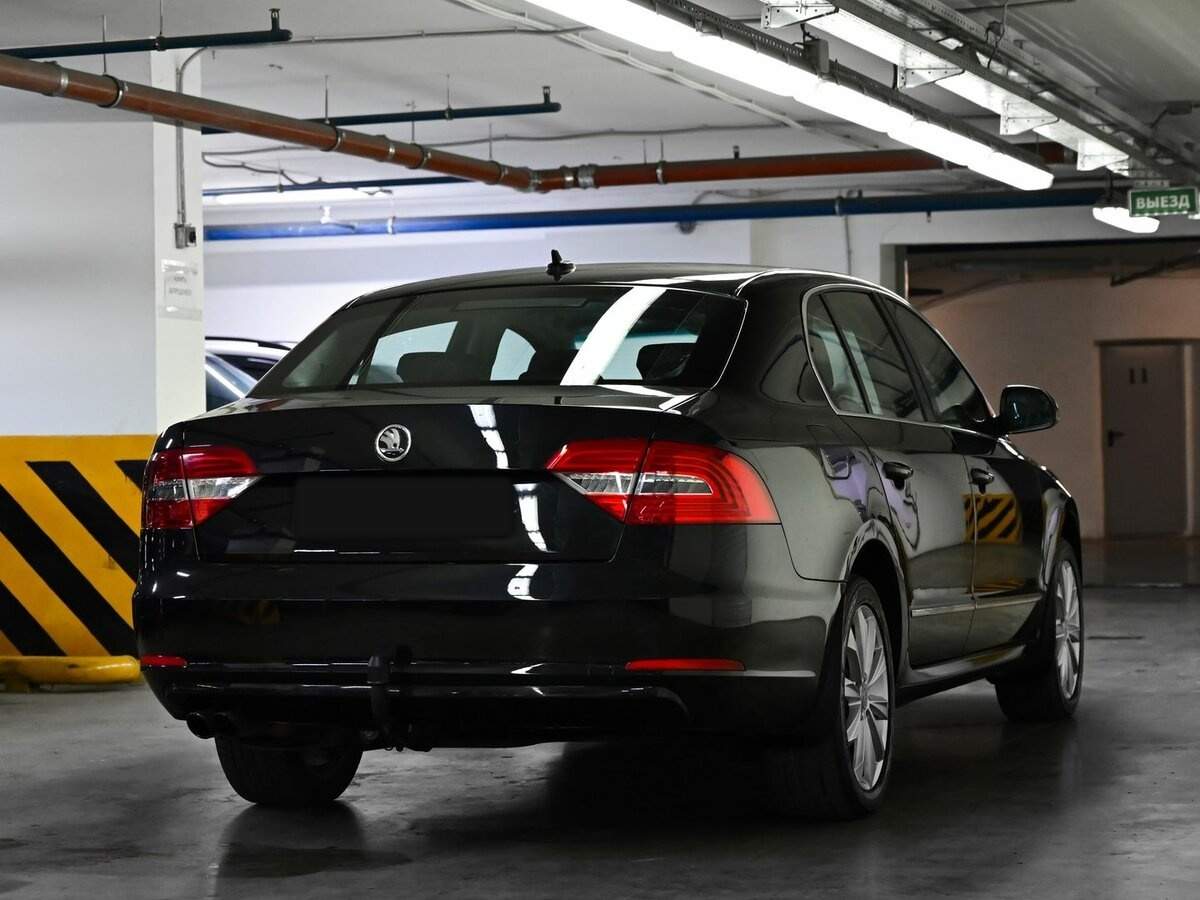 Skoda Superb 2013 года с пробегом. Фото: #3