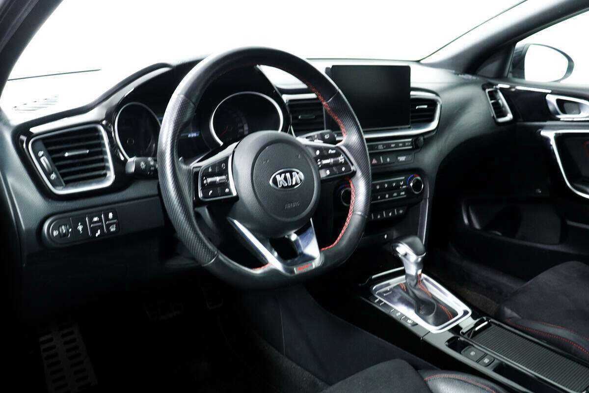 Kia Proceed 2019 года с пробегом. Фото: #12